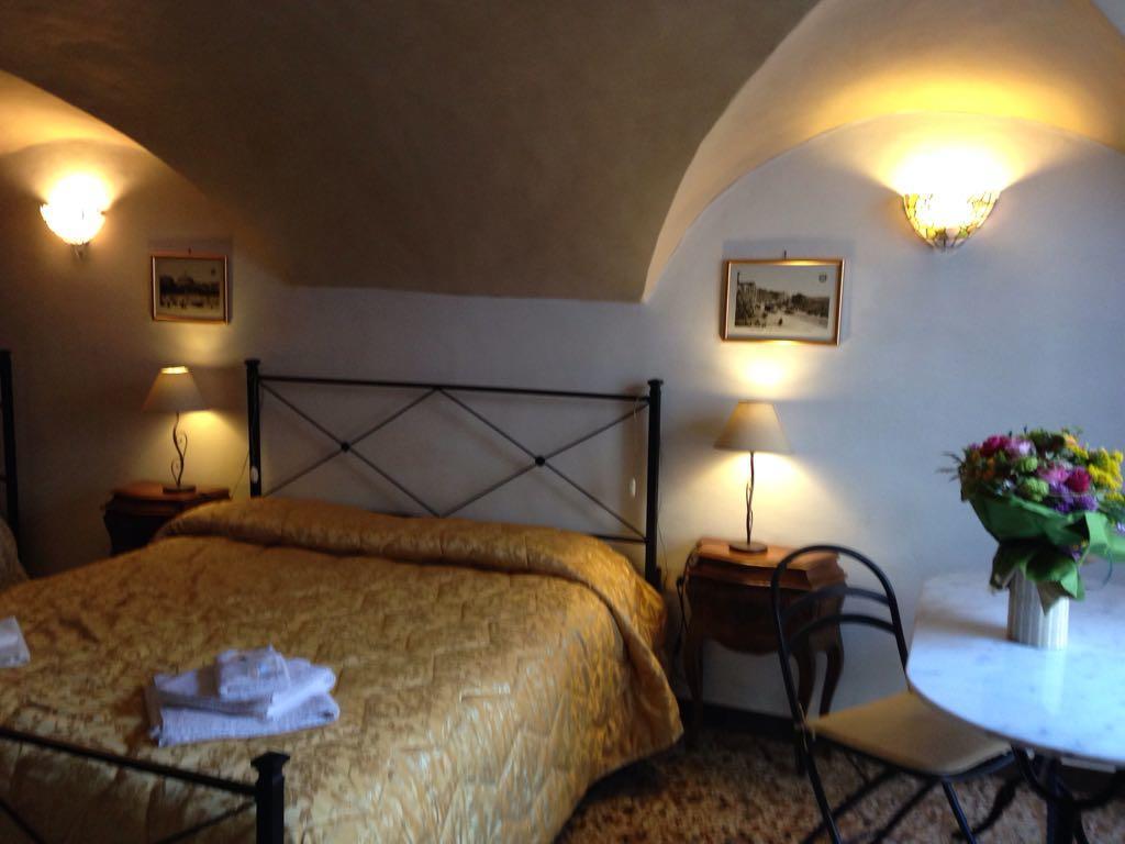 Bed and Breakfast La Torre Dolceacqua Exterior foto